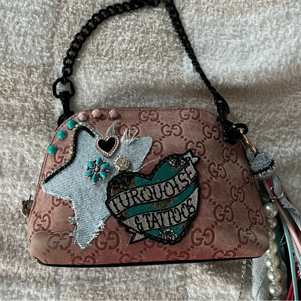 Authentic: Vintage, Gucci Guccissima GG Pouch - converted to crossbody bag - Picture 2 of 9